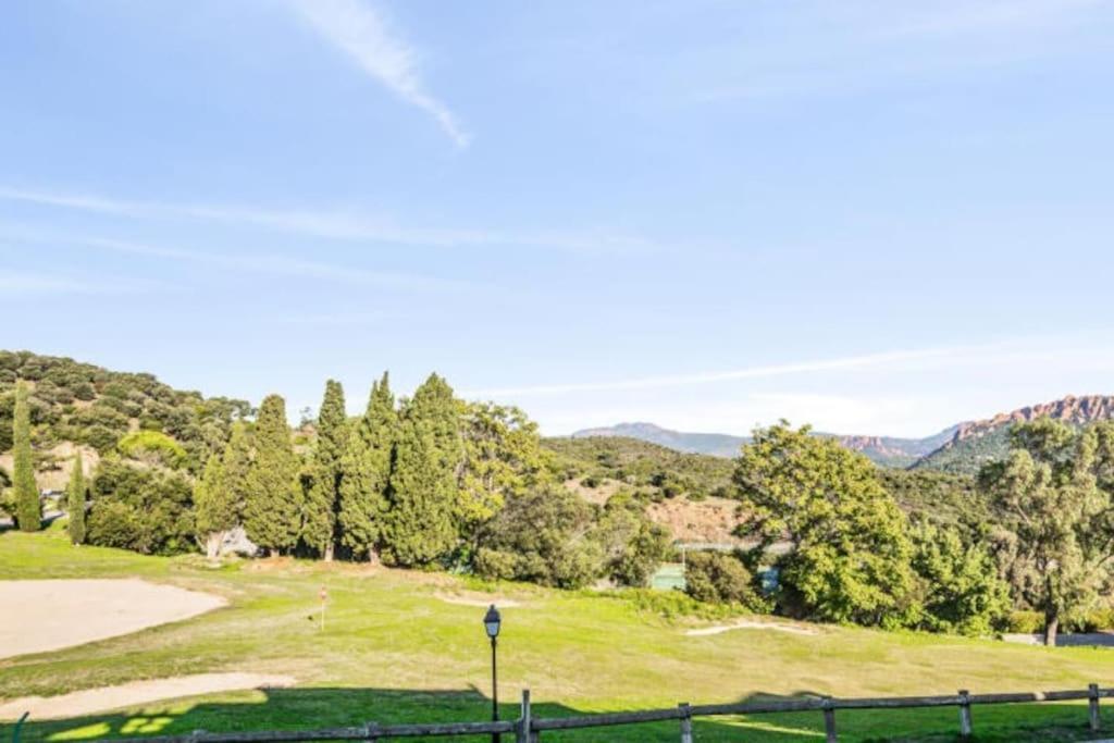 Superbe Appartement Village Cap Esterel 4P Climatise Saint-Raphaël Εξωτερικό φωτογραφία